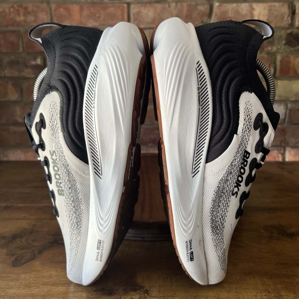 Brooks Adrenaline GTS 23 Max Cushion Mens 9.5 2E White Black Running Shoes - Picture 16 of 16